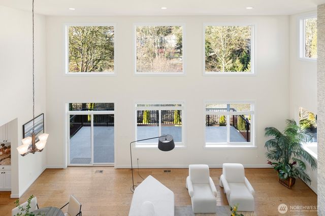 15903 98th Avenue NE, Bothell, WA 98011