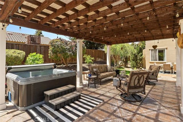 204 Vista Del Rio Court, Paso Robles, CA 93446