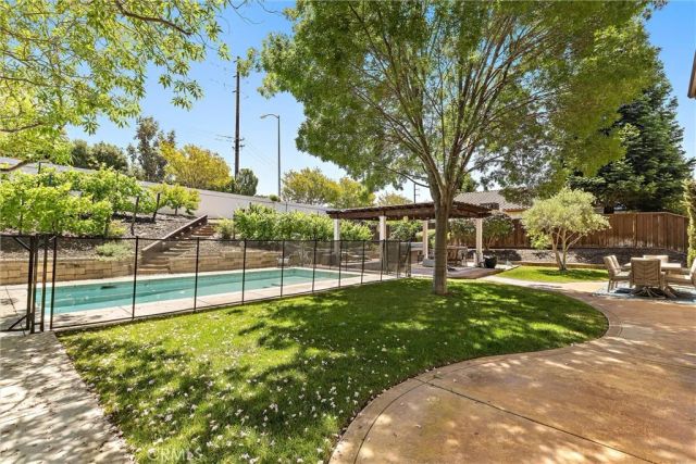 204 Vista Del Rio Court, Paso Robles, CA 93446