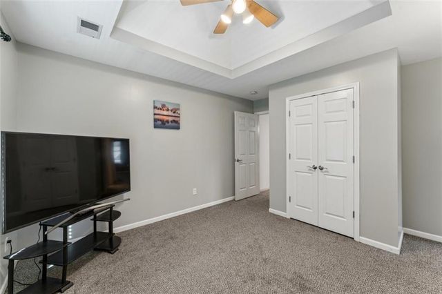 1011 Foxtail Drive, Grain Valley, MO 64029