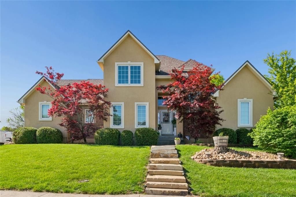 1011 Foxtail Drive, Grain Valley, MO 64029