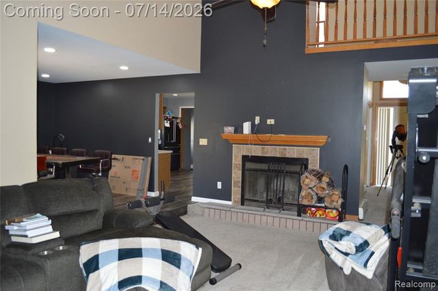 10055 Walnut Hill Drive, Davisburg, MI 48350
