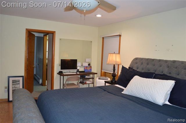 10055 Walnut Hill Drive, Davisburg, MI 48350