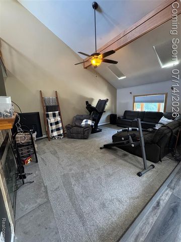 10055 Walnut Hill Drive, Davisburg, MI 48350