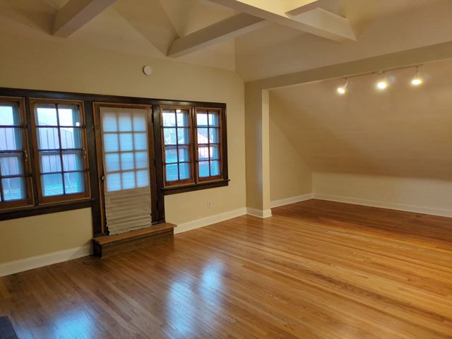 420 N Pine Avenue 3, Chicago, IL 60644