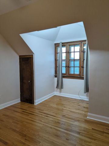 420 N Pine Avenue 3, Chicago, IL 60644