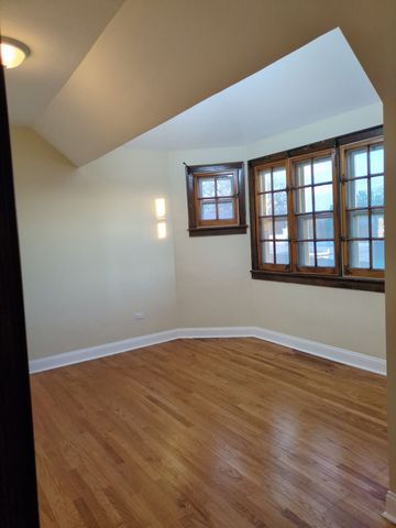 420 N Pine Avenue 3, Chicago, IL 60644