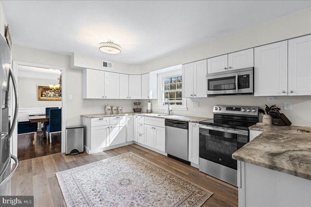 867 OLSEN DR, Yardley, PA 19067