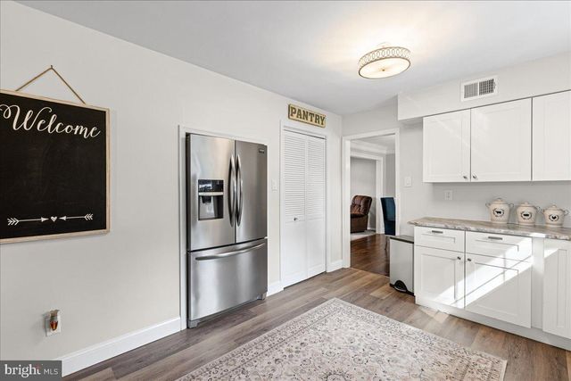 867 OLSEN DR, Yardley, PA 19067