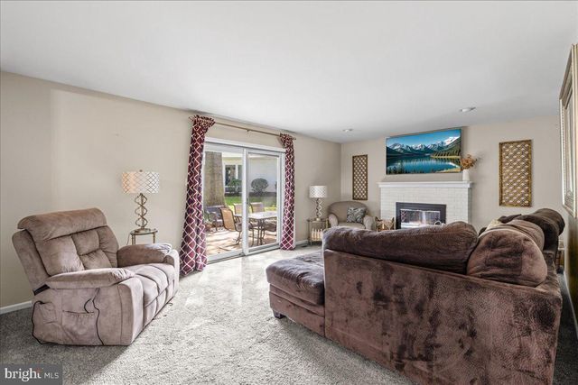 867 OLSEN DR, Yardley, PA 19067