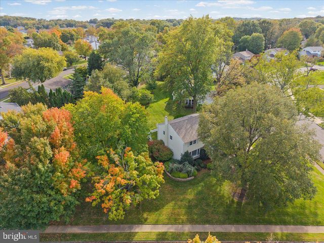 867 OLSEN DR, Yardley, PA 19067