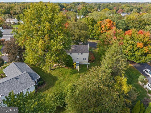 867 OLSEN DR, Yardley, PA 19067