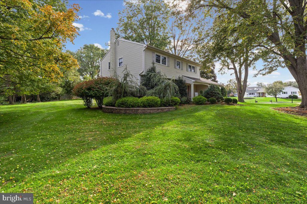 867 OLSEN DR, YARDLEY, PA 19067 — photo 3