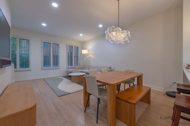 1117 W Monroe Street 8, Chicago, IL 60607
