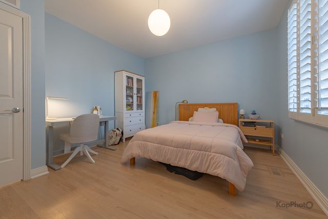1117 W Monroe Street 8, Chicago, IL 60607