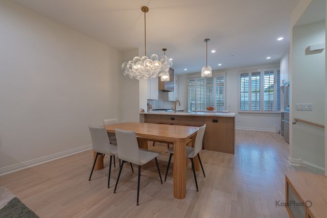 1117 W Monroe Street 8, Chicago, IL 60607
