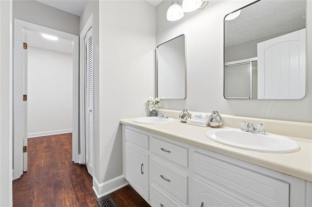 309 Mariner Circle, Woodstock, GA 30189