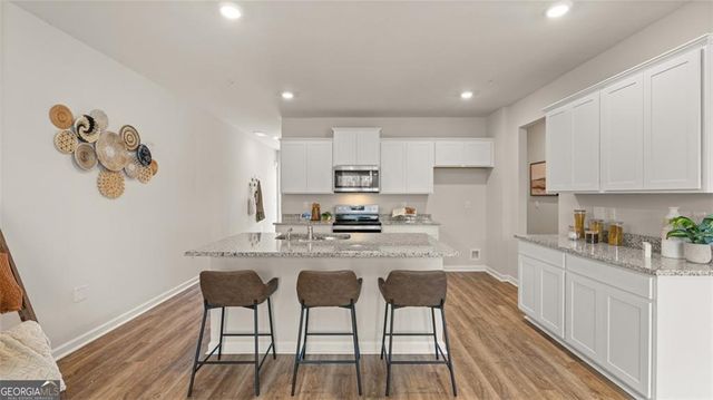 233 Sound Circle, Stockbridge, GA 30281