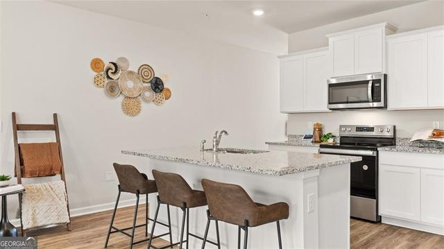 233 Sound Circle, Stockbridge, GA 30281