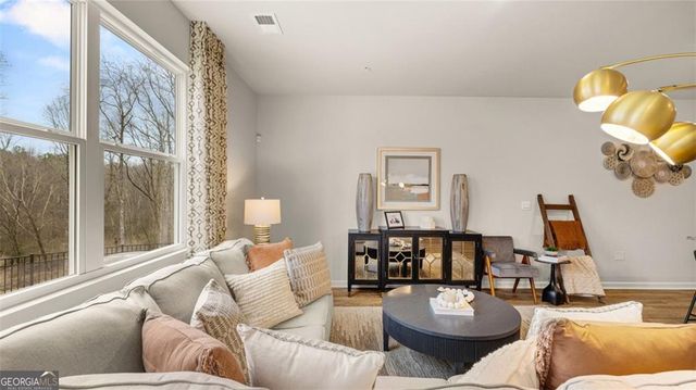 233 Sound Circle, Stockbridge, GA 30281