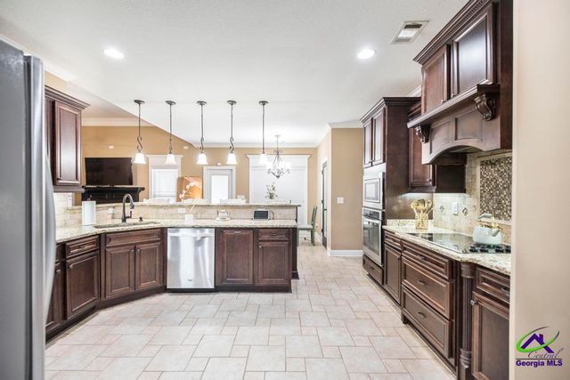 104 Prince Plaza Drive, Bonaire, GA 31005