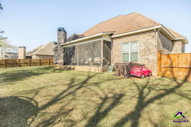 104 Prince Plaza Drive, Bonaire, GA 31005