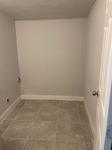 2213 Western Avenue, Orange, TX 77630