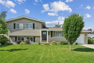 2790 15th Avenue, Marion, IA 52302