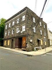 27 Fox Island Road, Port Chester, NY 10573