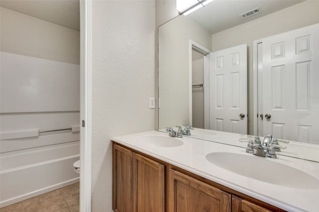 8613 Wagon Trail, Cross Roads, TX 76227