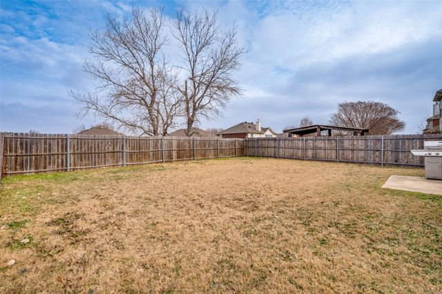 8613 Wagon Trail, Cross Roads, TX 76227