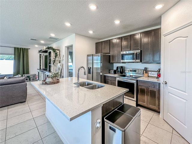 810 BOCAVISTA COURT, Davenport, FL 33896