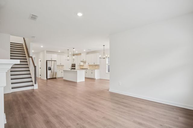 110 Vanguard Drive, La Vergne, TN 37086