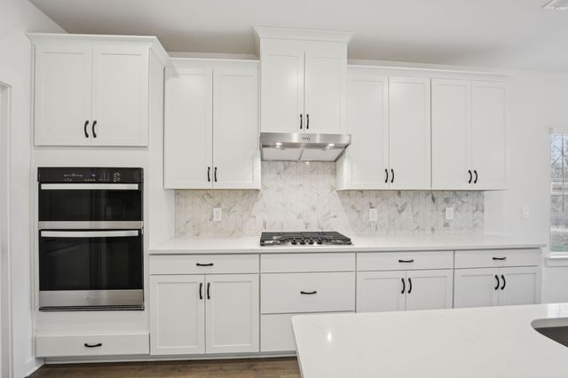 110 Vanguard Drive, La Vergne, TN 37086