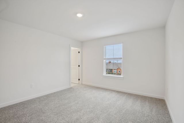 110 Vanguard Drive, La Vergne, TN 37086