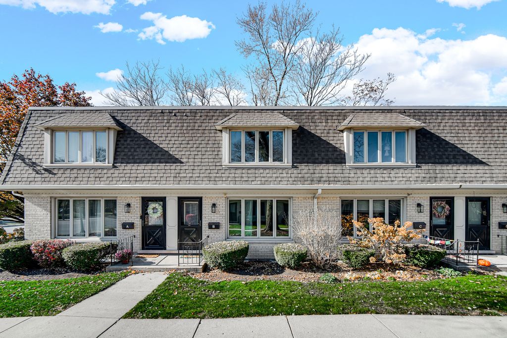 2150 W 111th Street B, Chicago, IL 60643