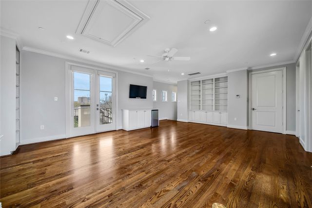 3002 Mid Lane, Houston, TX 77027