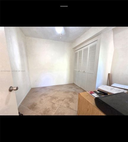 1327 NW 87th Ter, Coral Springs, FL 33071