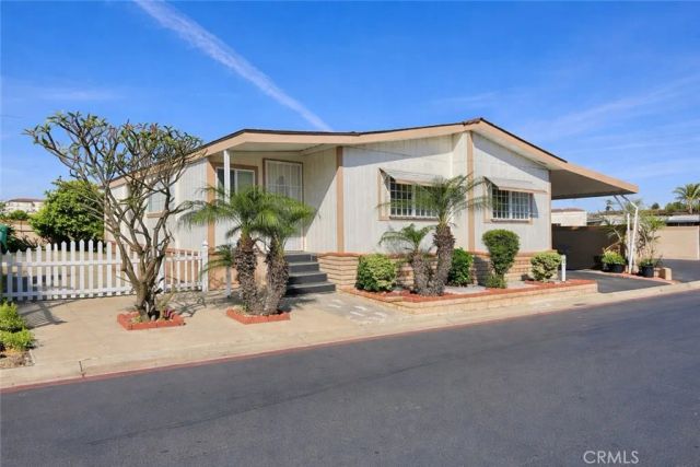9702 Bolsa 189, Westminster, CA 92683