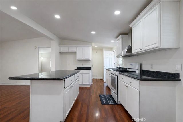 9702 Bolsa 189, Westminster, CA 92683