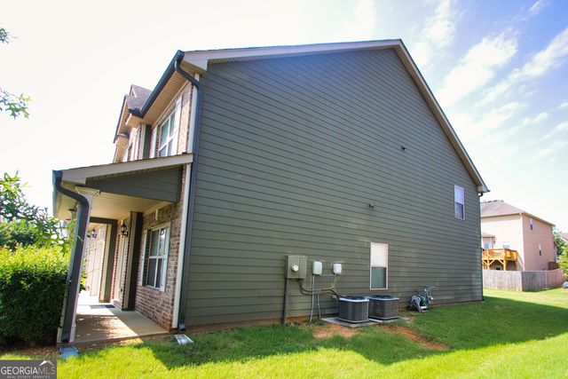 793 Kaitlyn Drive, Loganville, GA 30052
