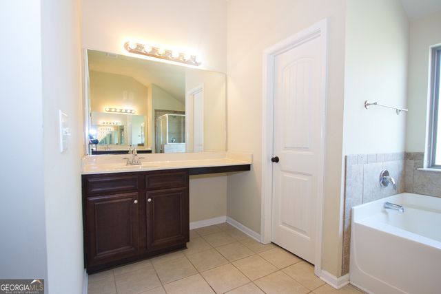 793 Kaitlyn Drive, Loganville, GA 30052