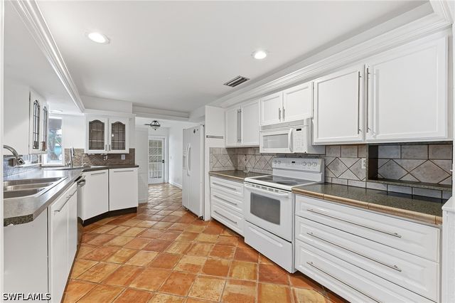 1290 Saint Clair Shores RD, Naples, FL 34104