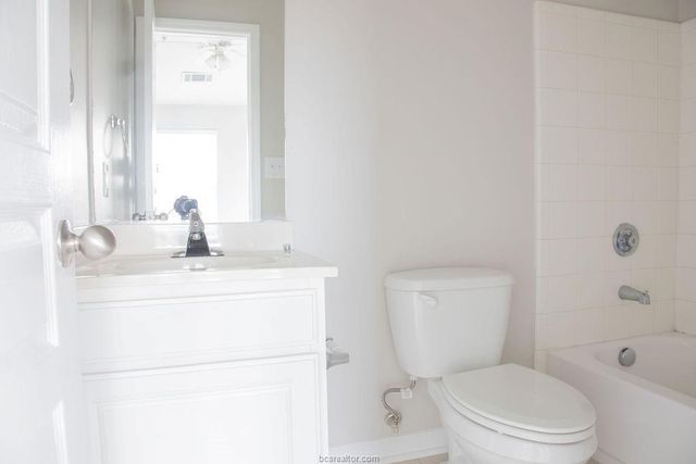 1725 Harvey Mitchell Parkway S 2321, College Station, TX 77840