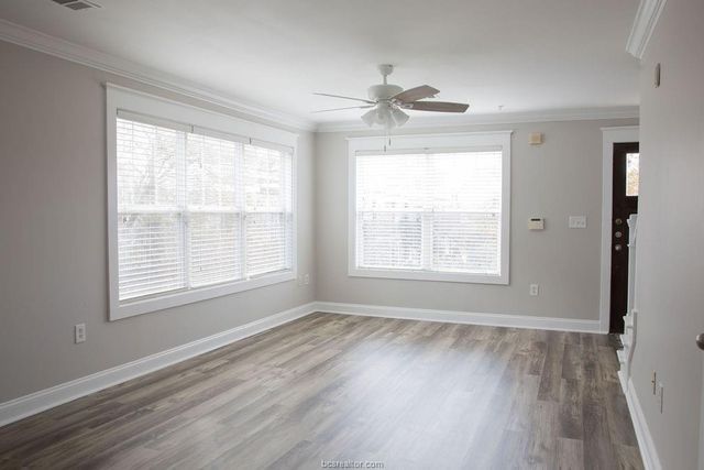 1725 Harvey Mitchell Parkway S 2321, College Station, TX 77840