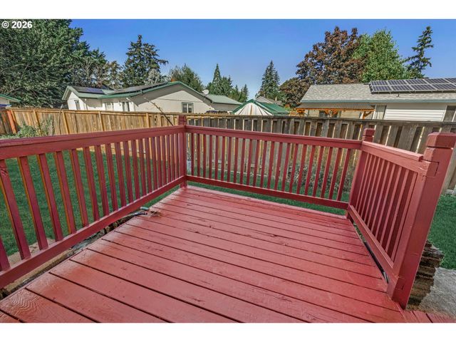 17543 Se SHERMAN Ct, Portland, OR 97233