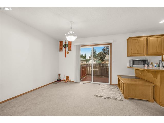 17543 Se SHERMAN Ct, Portland, OR 97233