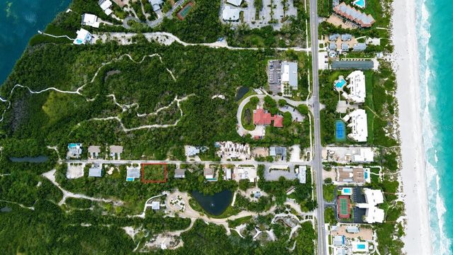 561 GULF BAY ROAD, Longboat Key, FL 34228