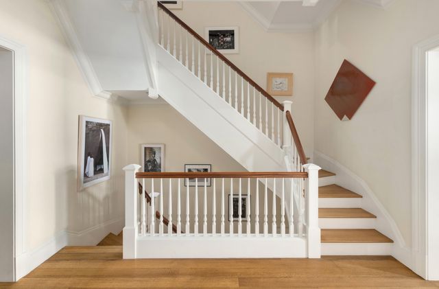 40 E 73rd Street, New York City, NY 10021