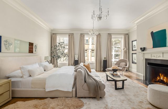 40 E 73rd Street, New York City, NY 10021